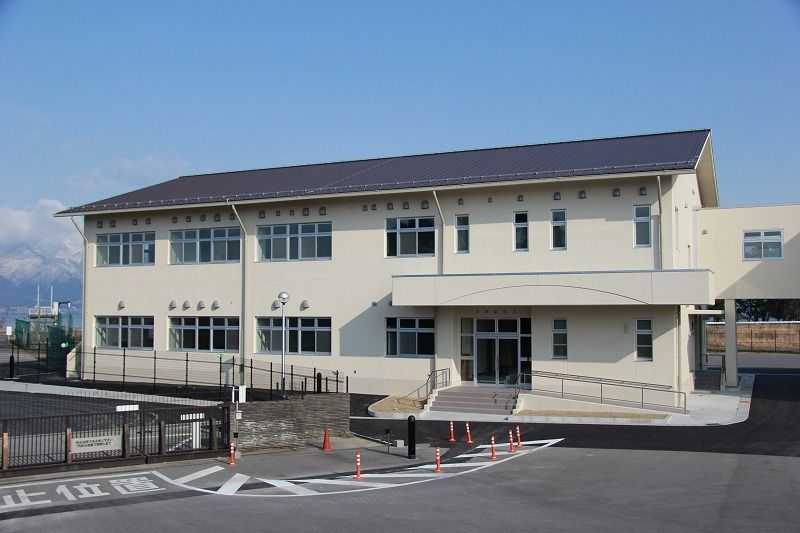 吉川浄水場　水質試験棟