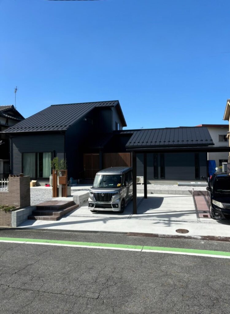 ネコ・犬と暮らす２世帯住宅（平屋風） 湖南市